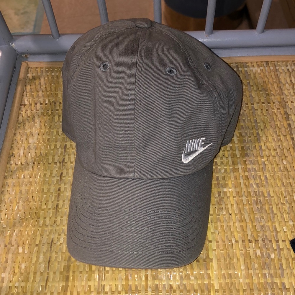 Nike hat one size